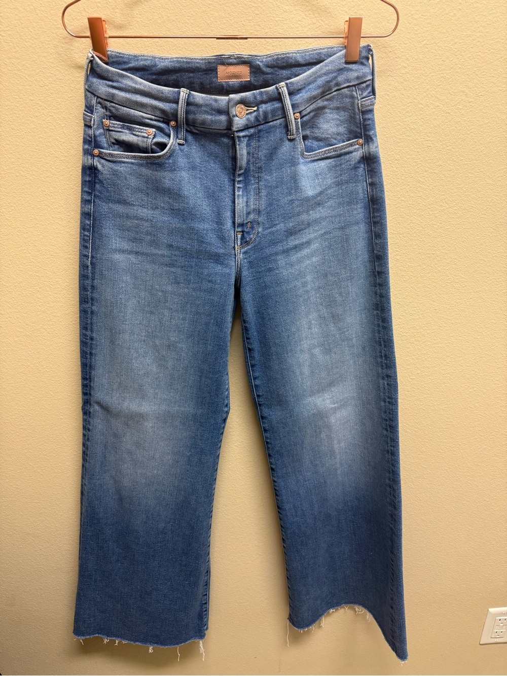 MOTHER The Roller Fray Jeans – Fairest of Them All Wash – Size 28